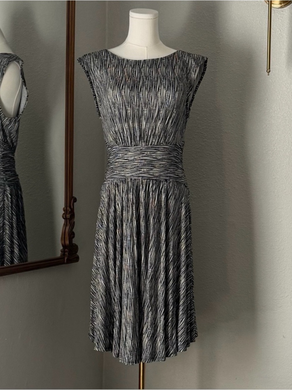 Anthropologie Moulinette Soeurs Rayon Span Fit Flare Dress M Geometric Quiet Lux